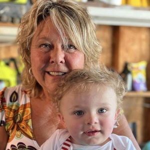 Meet your Posher, Debbie